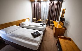 Hotel Opava - Free Parking